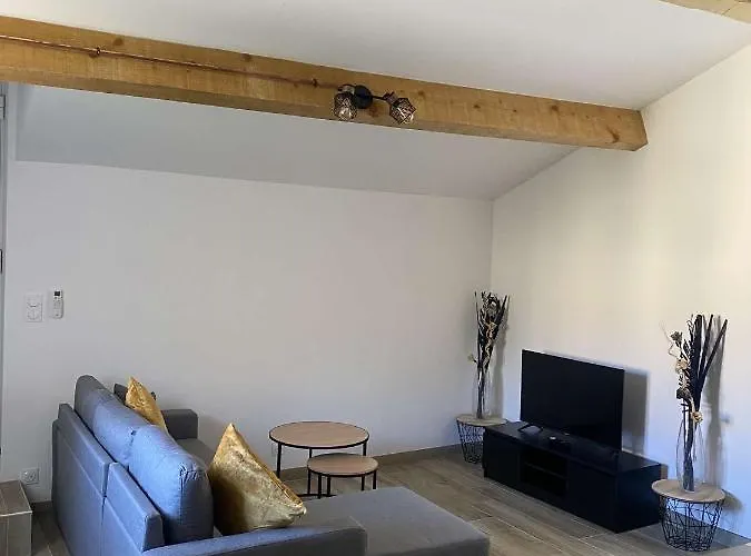 Apartment Bel Au Coeur Du Village De Sartène