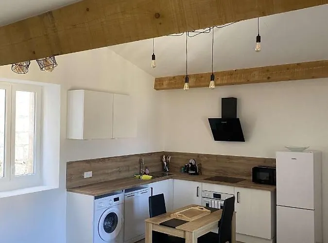 Bel Au Coeur Du Village De Apartment